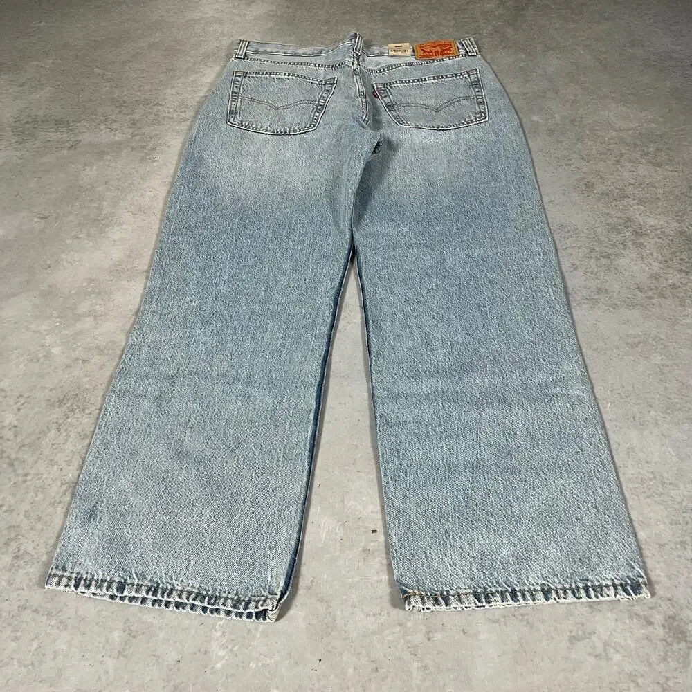 Levis waist 36